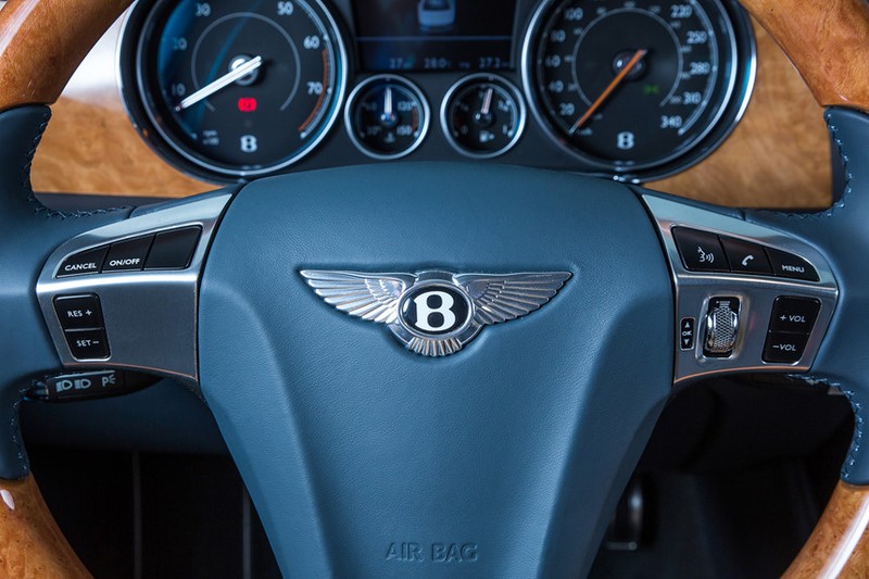 Bentley Flying Spur V8 tien ty &quot;hang hiem&quot; tai Ha thanh-Hinh-7